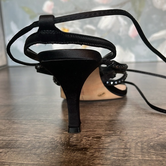 Vince Camuto Amarina heeled sandal, please refer to picture for size - Picture 9 of 16